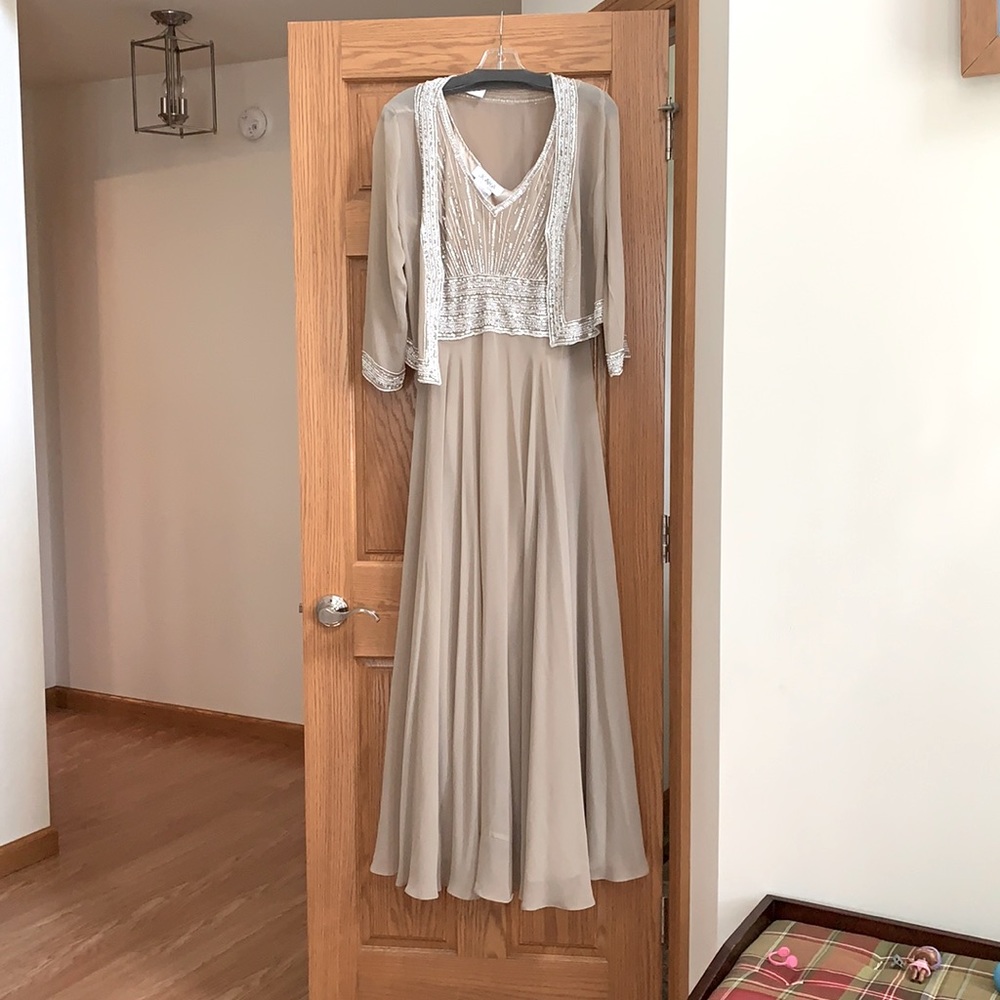 JKARA dress and matching jacket for Women